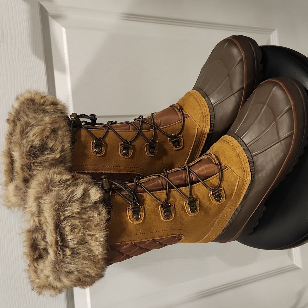NWOT Lands' End Alpine Snow Brown and Tan Winter Boots